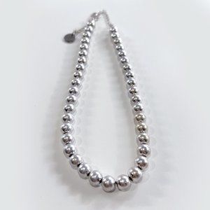 Elegant Pearl Choker